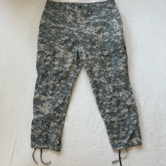 US Military Men’s Pants Sz L Regular Digital Camo ACU Army Combat Uniform Cargo - Picture 1 of 8